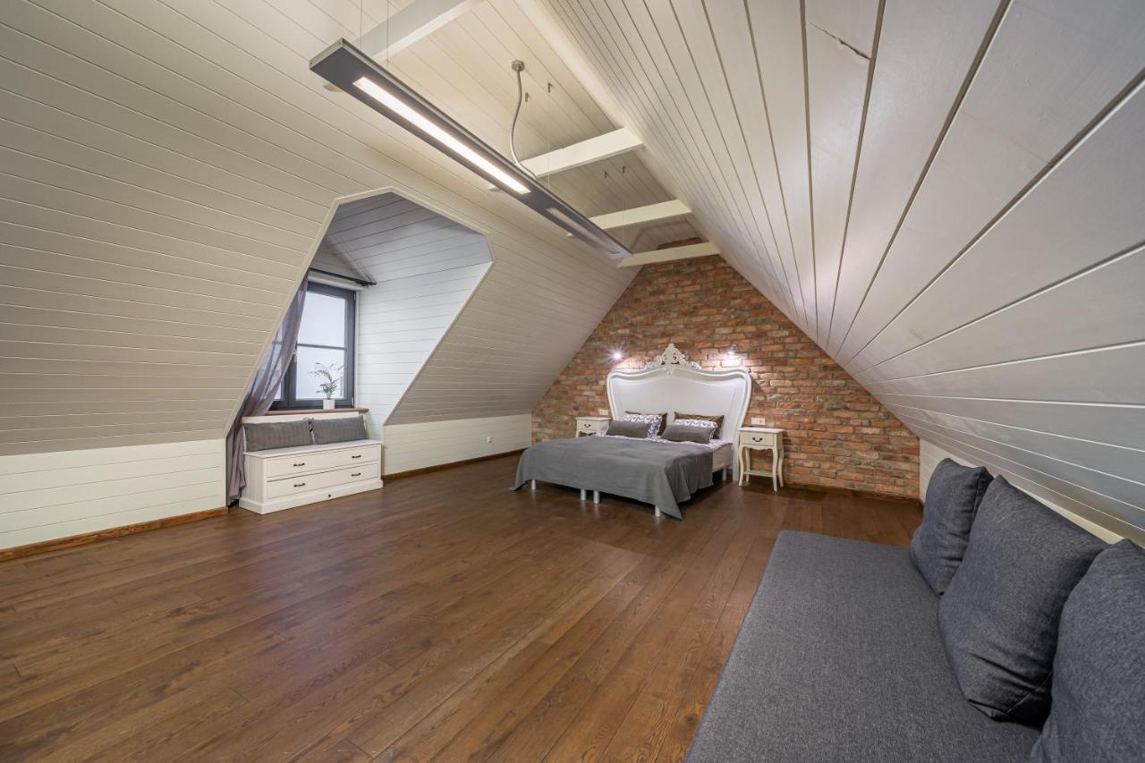 Enjoy Old Town Vibes In 1716 Laipu With 4 Stylish And 1 Penthouse Apartment