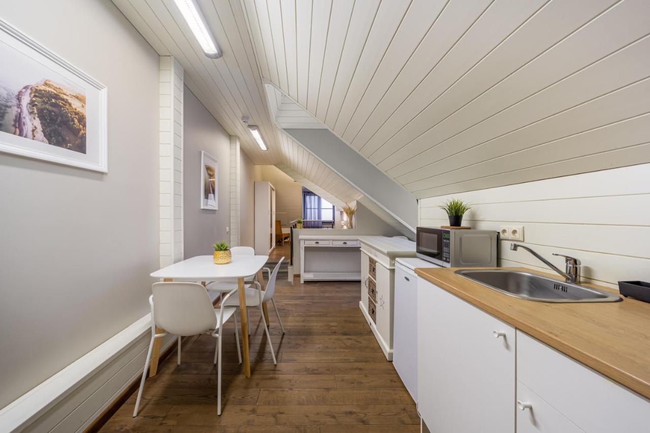 Enjoy Old Town Vibes In 1716 Laipu With 4 Stylish And 1 Penthouse *