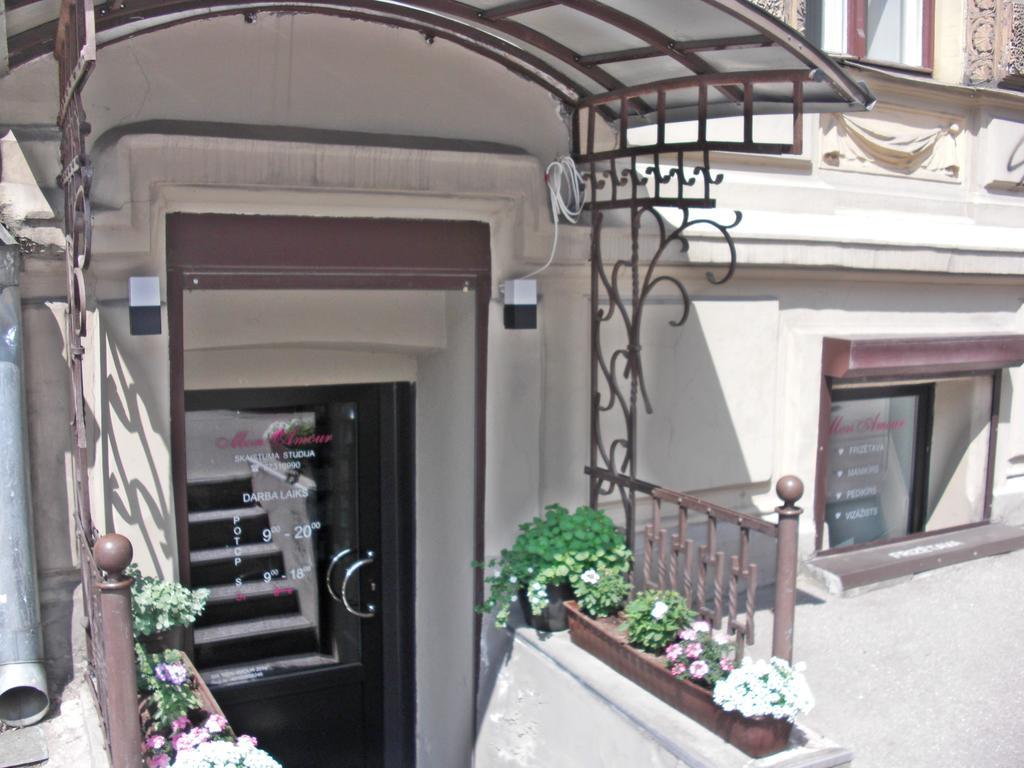 Sunny Esplanade By Old Town Apartment Riga