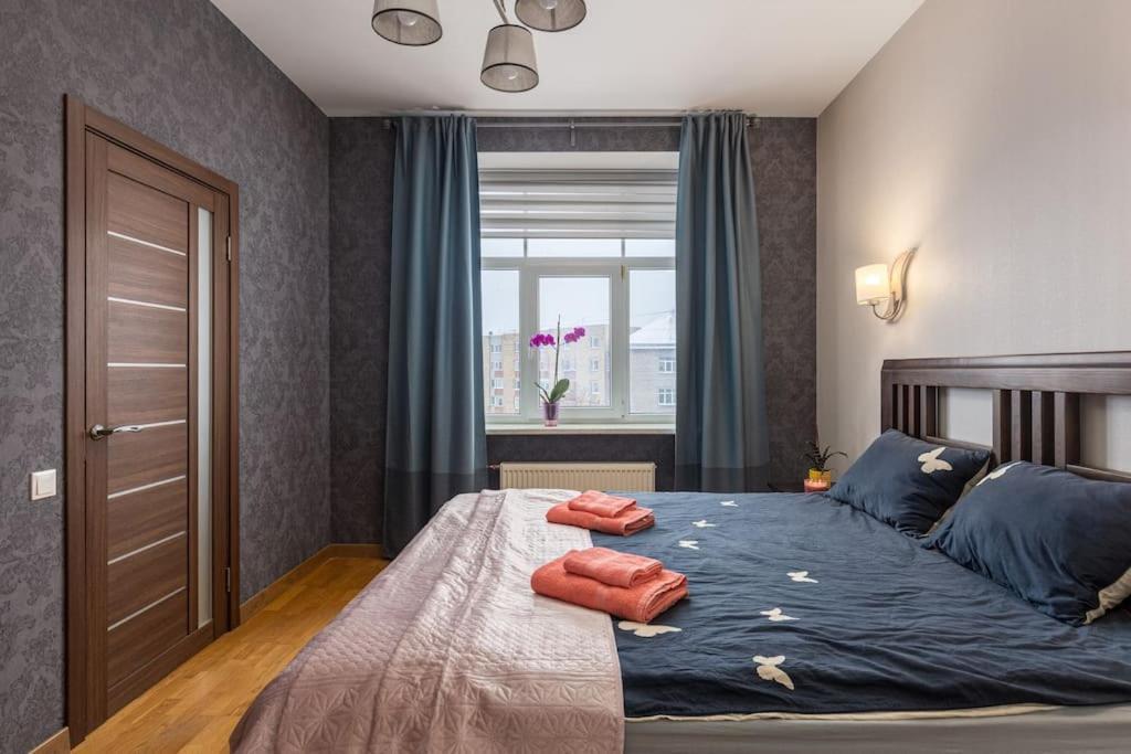 Lovely 2-bdrm Ideal For Couples And Family With Children, Free Parking On Premises Appartement *