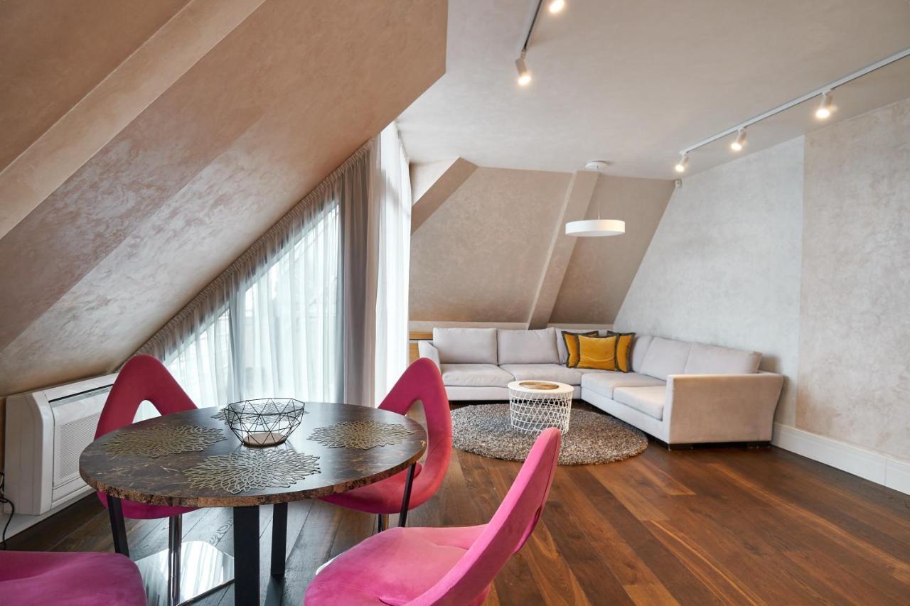 Apartment Emi
