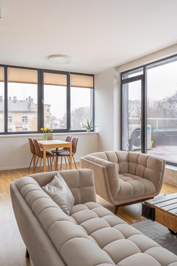 Dzīvoklis 1-bedroom Penthouse With Underground Parking *