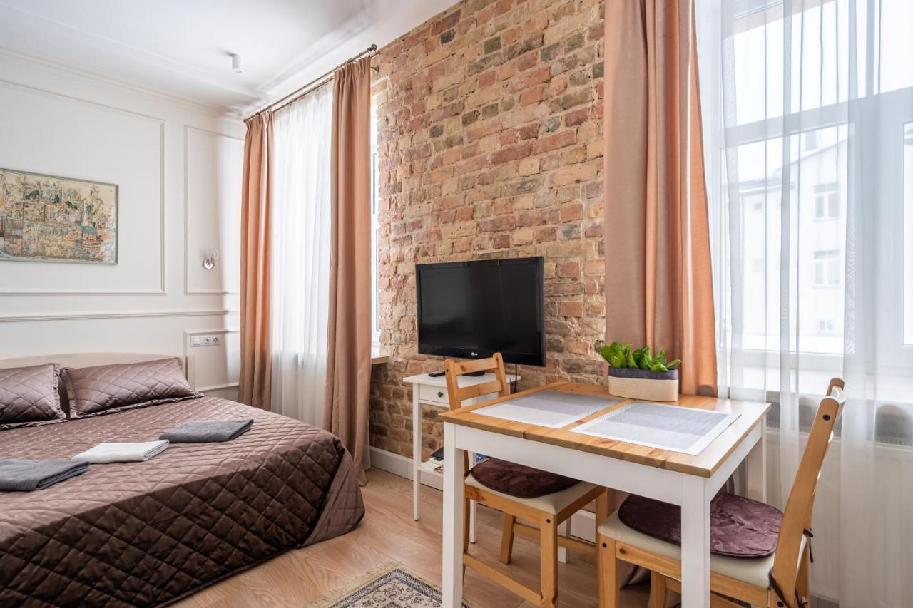 Stylish Close To Center, Cafes & Parks & Local Dining Appartement Riga