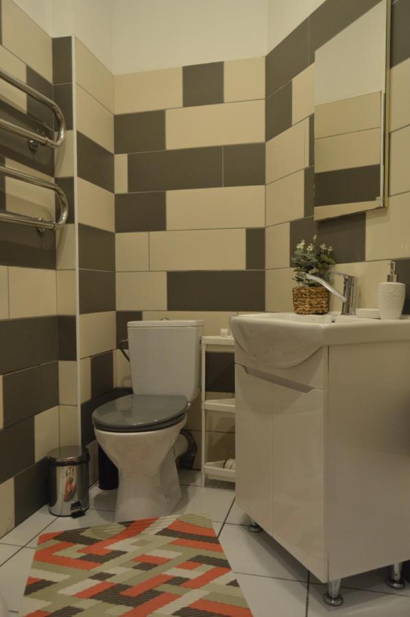 Spacious Center Family 2 Bedrooms