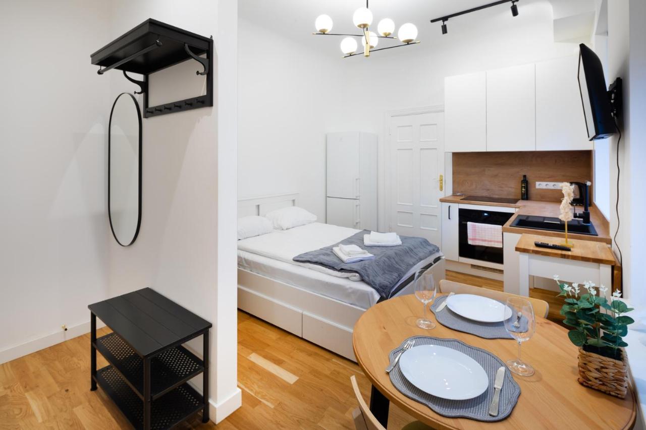 Brivibas House Design In City Center Aparthotel Riga