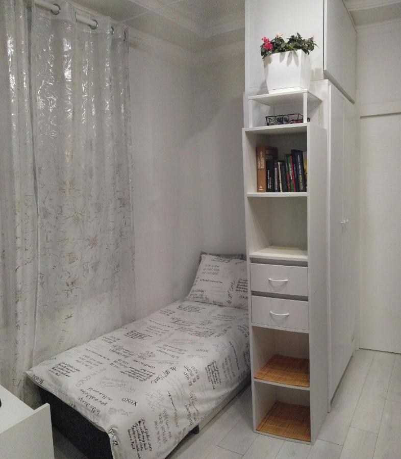 Butas Frendly Flat Free Wifi & Parking Kitchen Equipment Cosy *