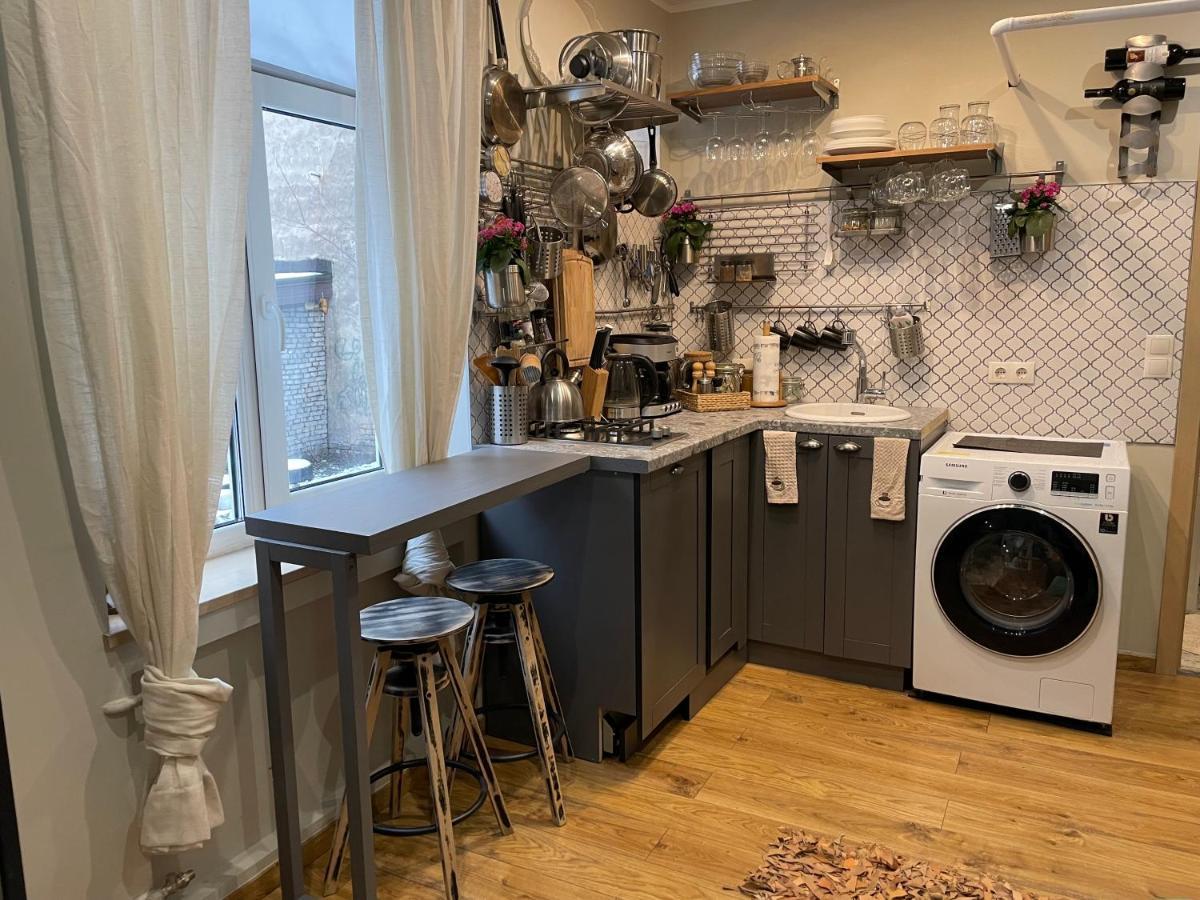 Pristine 1br In Center W/ Patio And Parking Riga