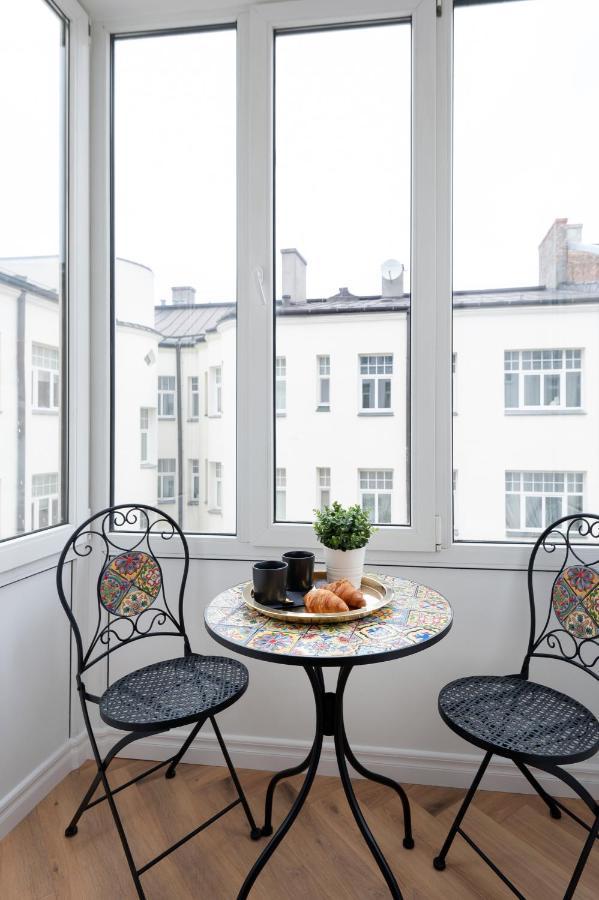 Cozy In The Quiet Center Of Apartment