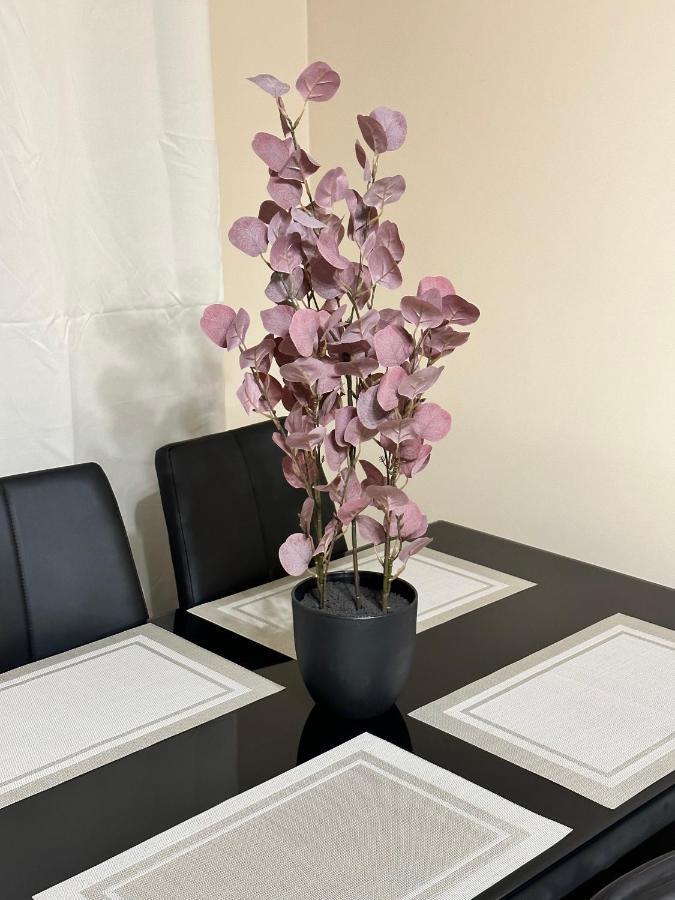 Moderns, Gaiss, Plass! A++ 3 Istabu Dzivoklis Apartment *