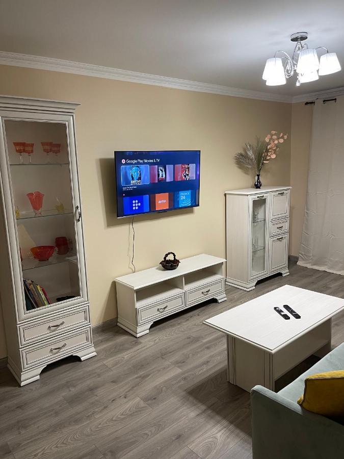 Apartment Moderns, Gaiss, Plass! A++ 3 Istabu Dzivoklis *