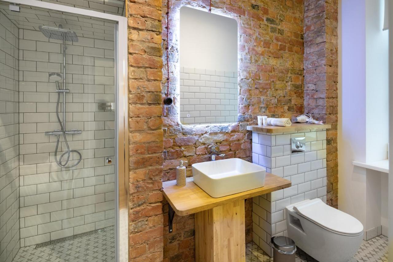 Aparthotel Brivibas House Design In City Center Riga