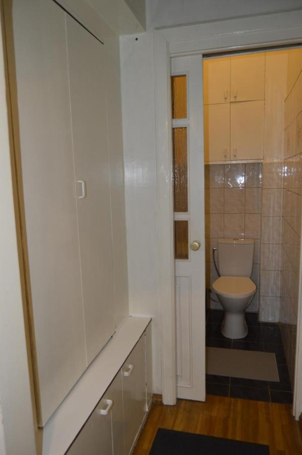 Căn hộ Unique Spacious Classic 3 Bedroom Midtown ! Billiard ! Riga