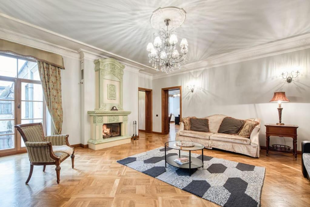 In Quiet Center, Apartment *