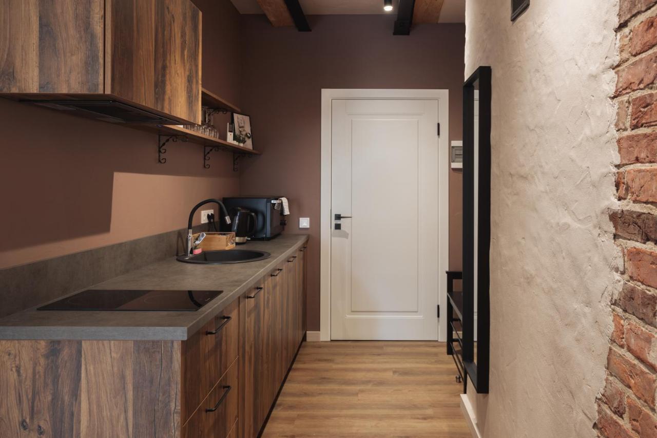 Colonel & Appartement
