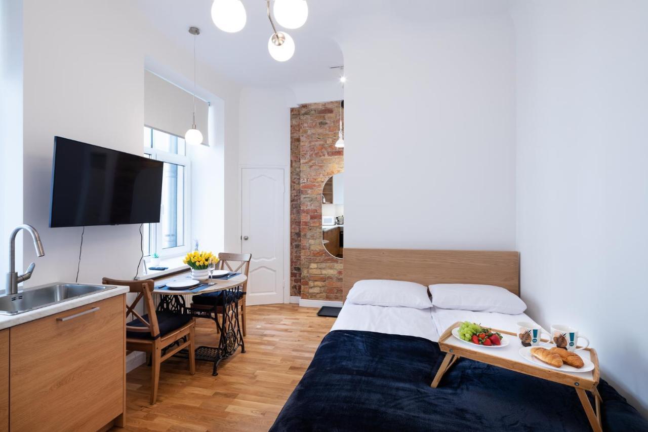 Brivibas House Design In City Center * Riga