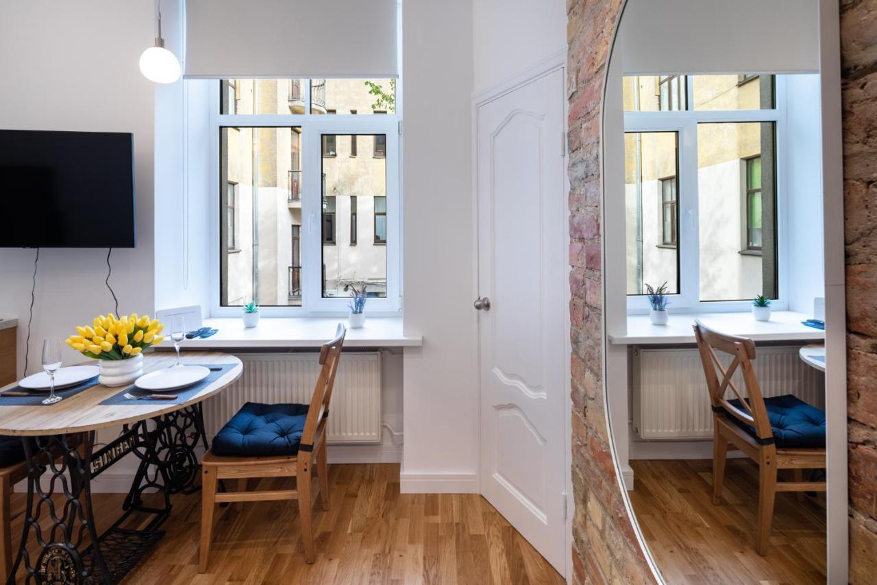 Brivibas House Design In City Center Aparthotel