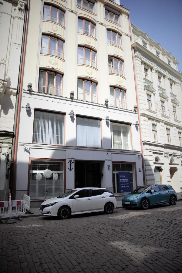 Oldtown / New House + Elevator Korter