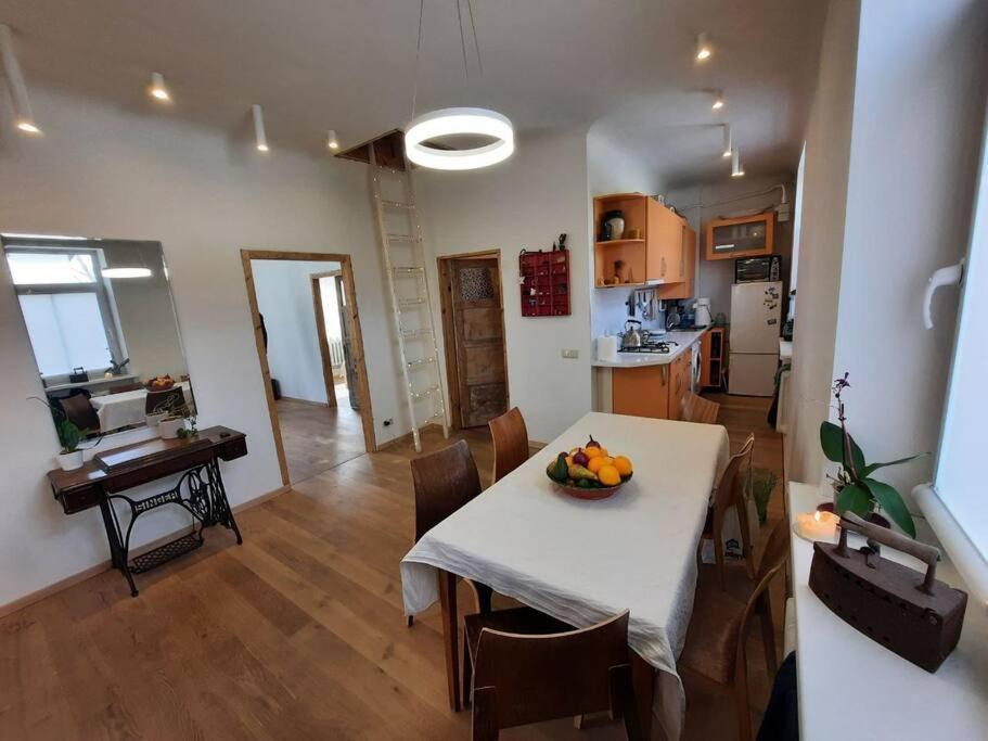 Cozy Private House With A Yard & Parking Casa de férias *