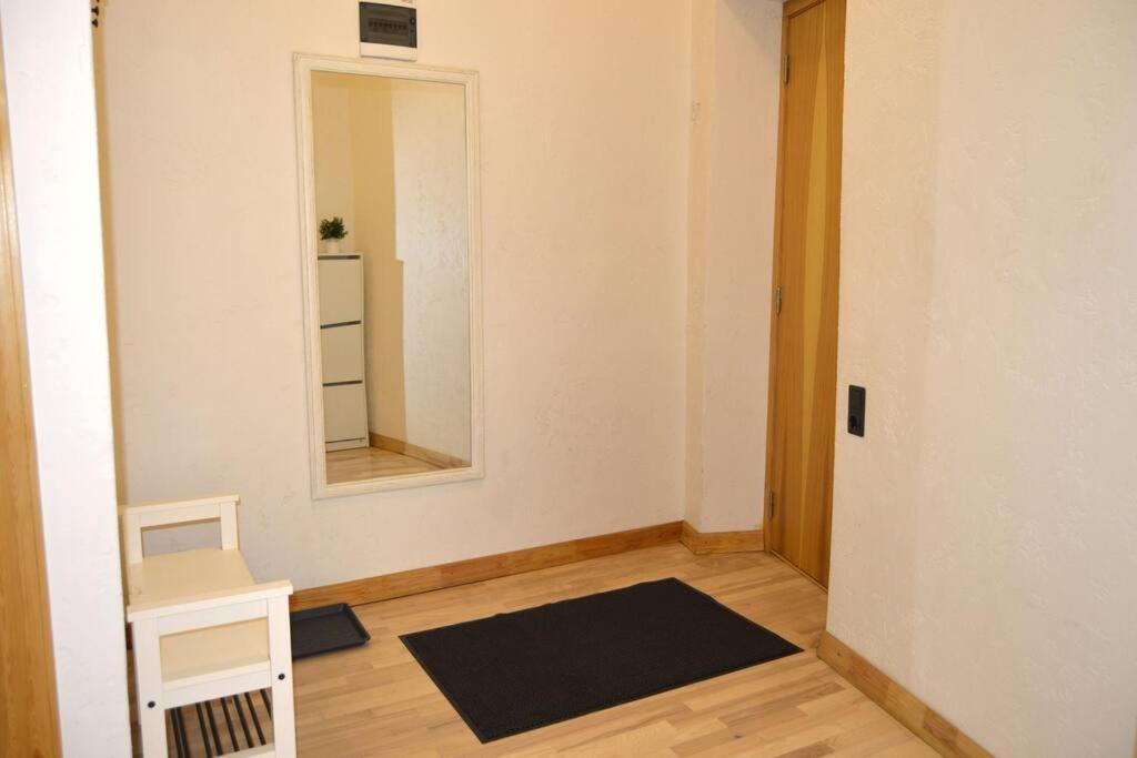 Apartamento Spacious Old Town Family Peachy 2 Bedrooms Apartment, Nearby The Presidential Castle