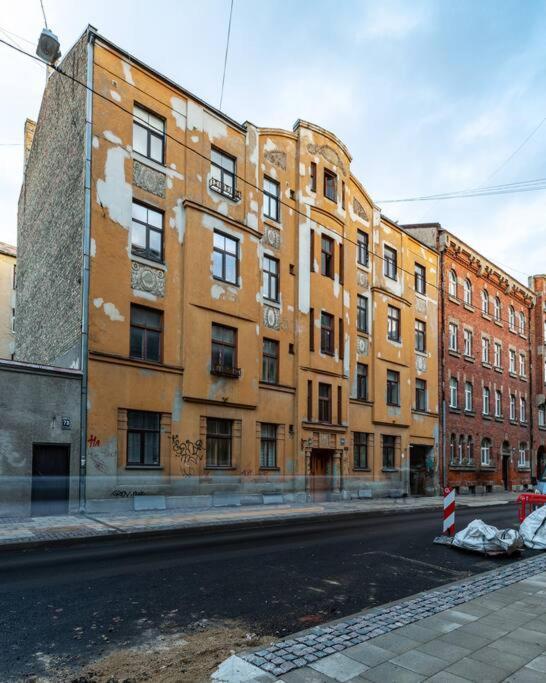 Design With Vintage Twist In Central * Riga