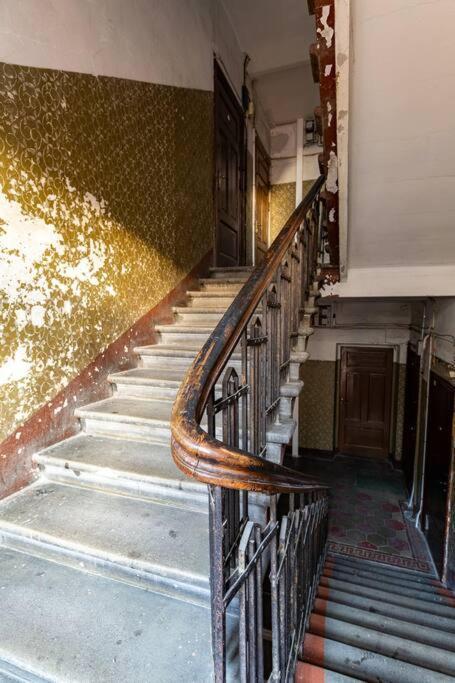 Design With Vintage Twist In Central
