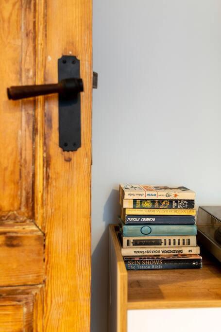 Design With Vintage Twist In Central Apartment Riga