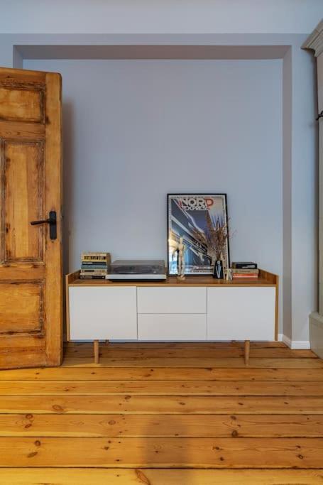 Apartment Design With Vintage Twist In Central