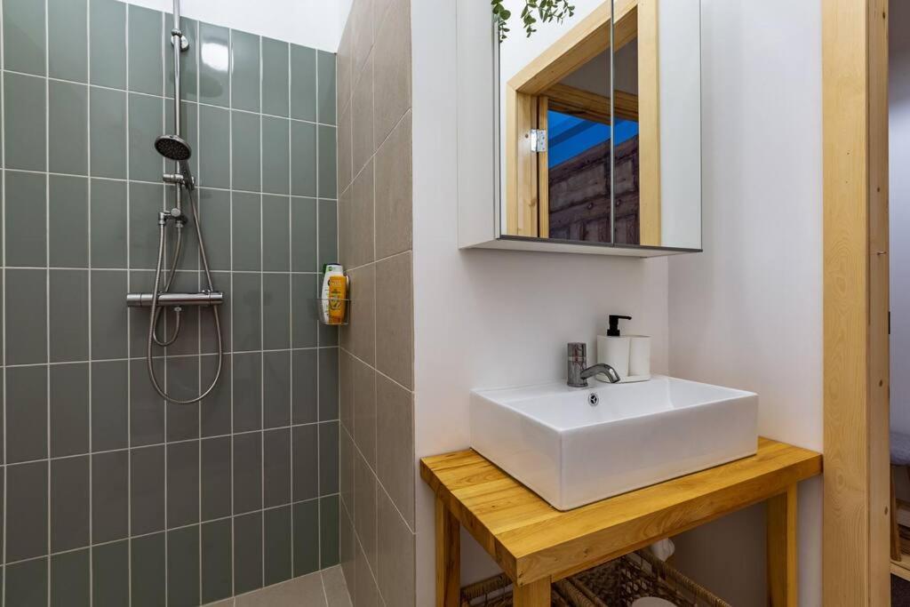 Apartment Design With Vintage Twist In Central Riga
