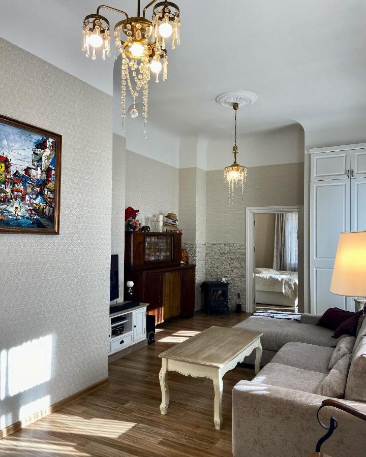 Elegant In Historical Centre & Free Locked Parking