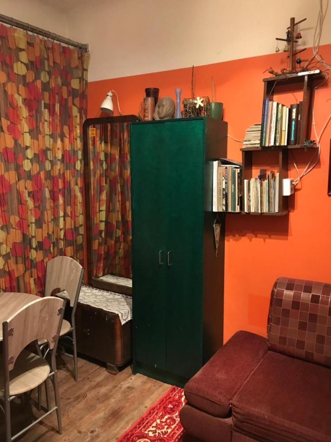Cozy For Up To 3 Travellers, With Kitchen And Bath Apartment
