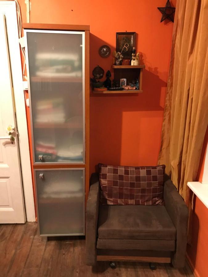 Cozy For Up To 3 Travellers, With Kitchen And Bath Apartment *