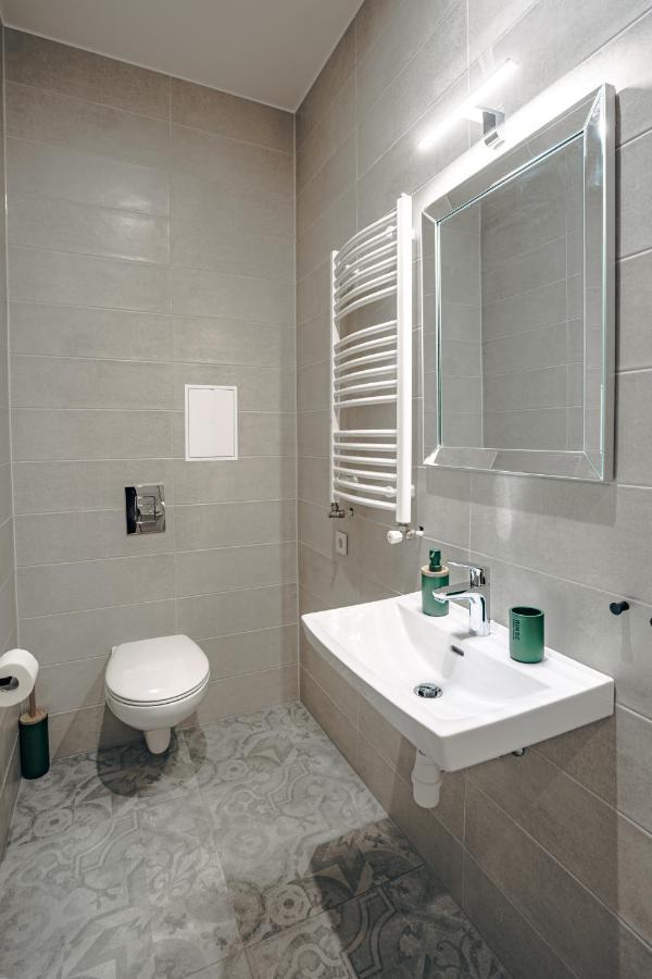 Constantine Apartment *