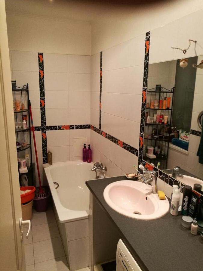 Cozy In Good Location! Apartamento