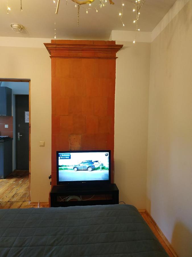 Tiny Non-smoking Caka & Free Parking Apartment Riga