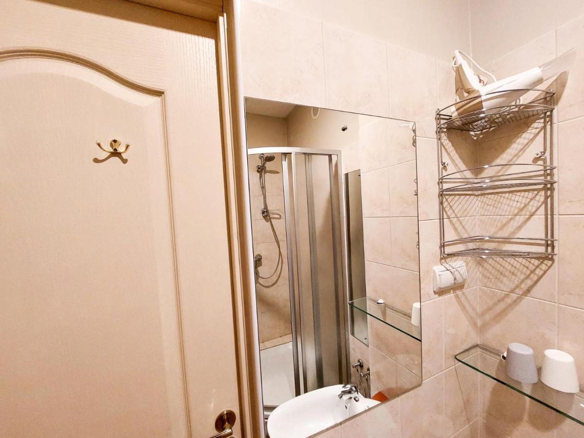Dainas 2-room - Arena Apartment