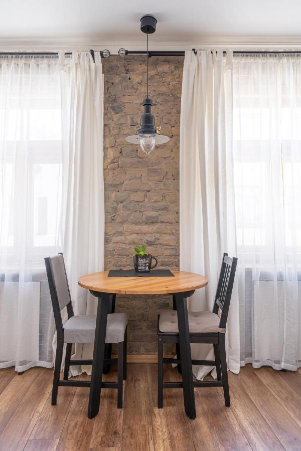 Top-floor With Courtyard View In Unesco Area, Murnieku Street