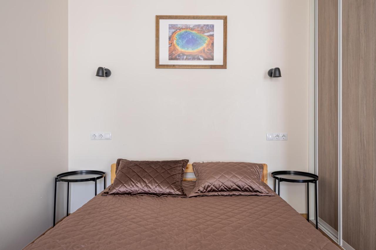 Top-floor With Courtyard View In Unesco Area, Murnieku Street Apartment