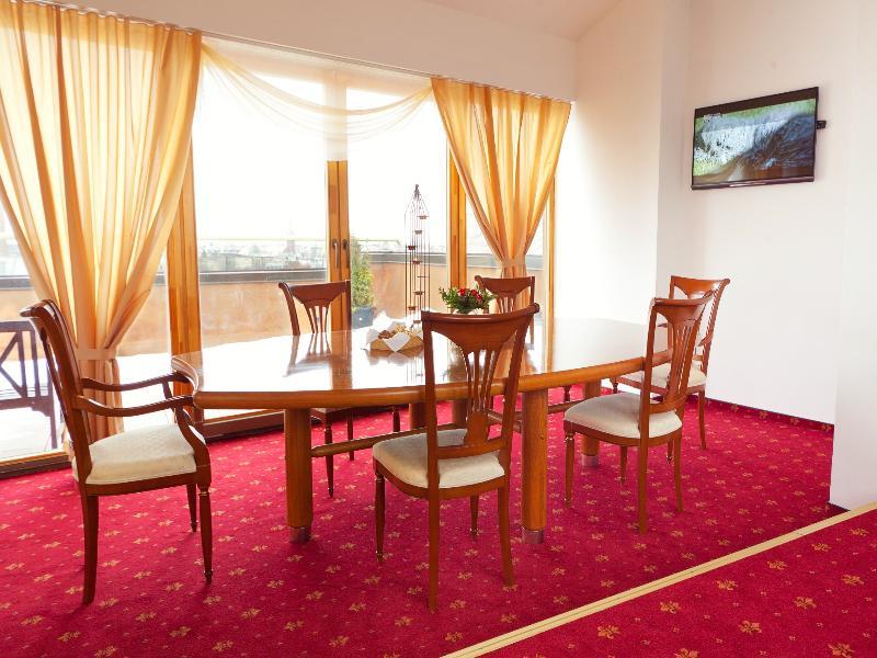 Hotel Teater