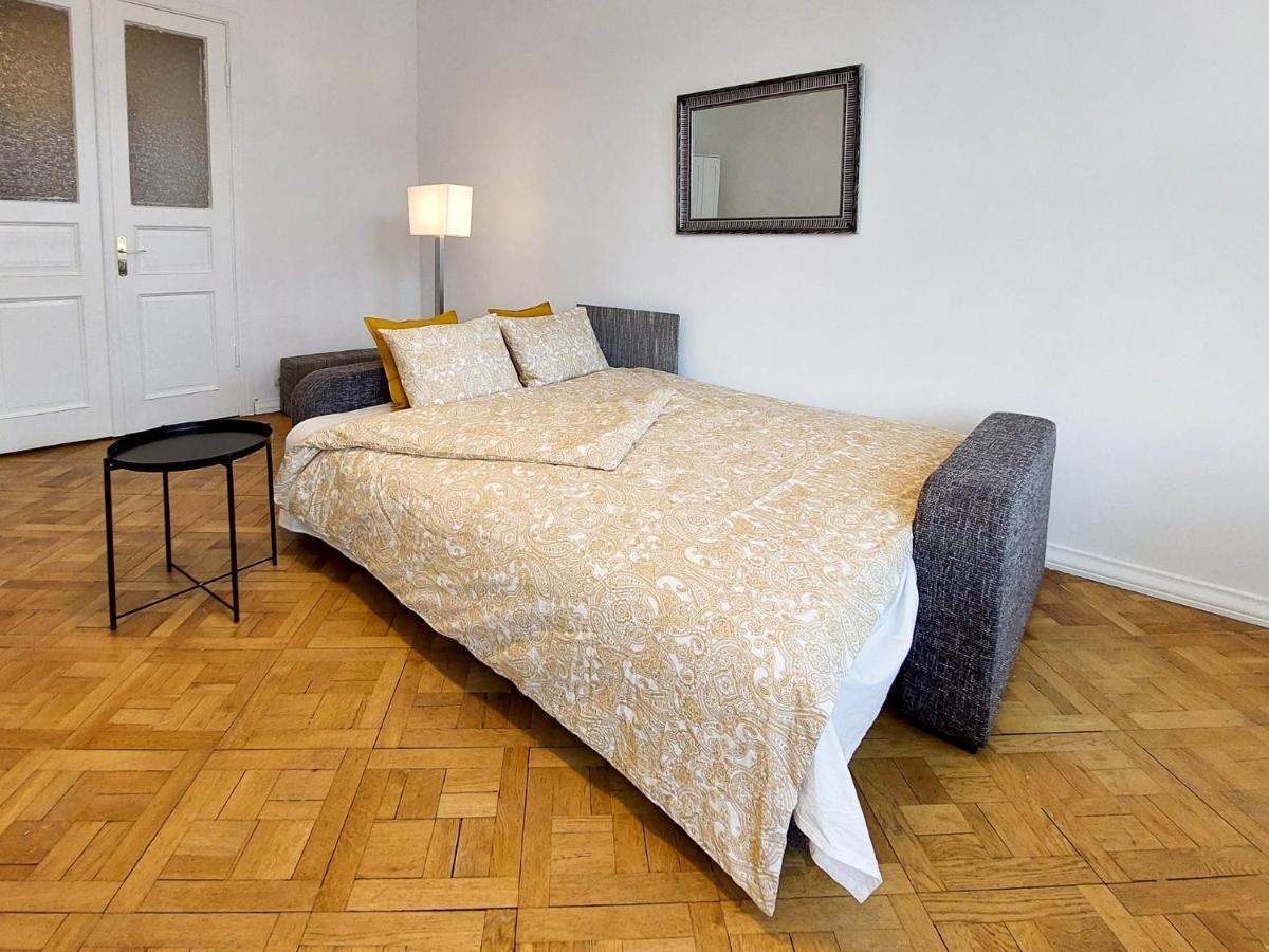 Apartment Dainas 2-room - Arena Riga