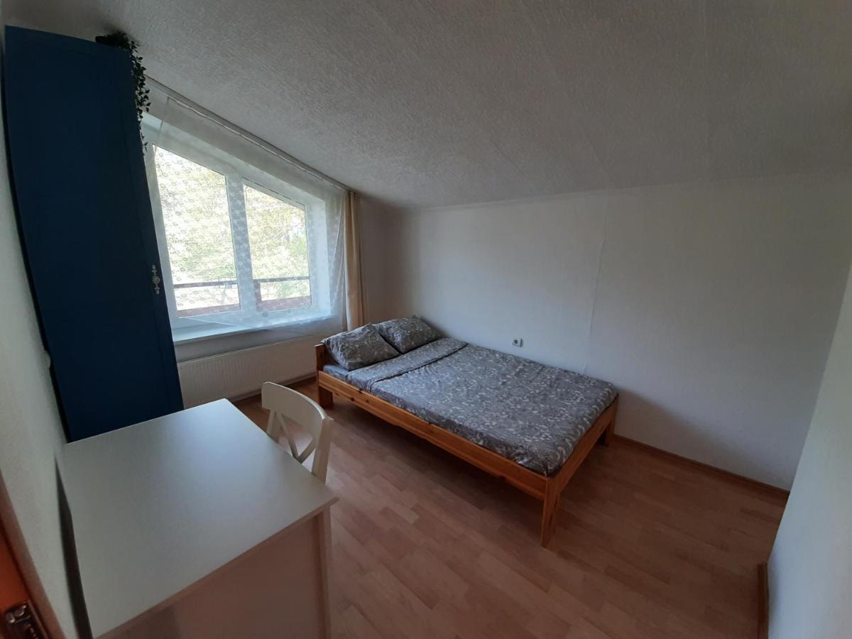 Lake&forest&city Villa Riga