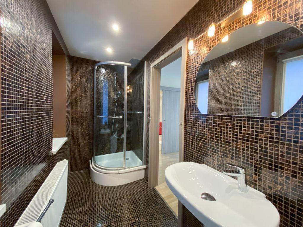 Old Town With Private Elevator Apartment *