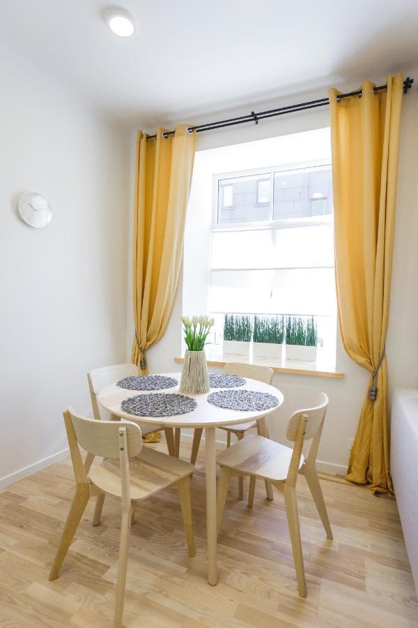 1212 With Free Parking Appartement Riga