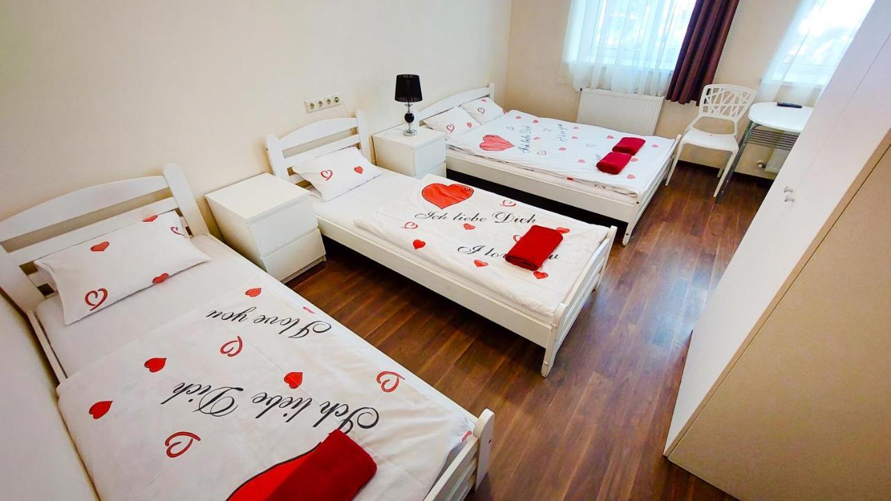 Hotel Happy