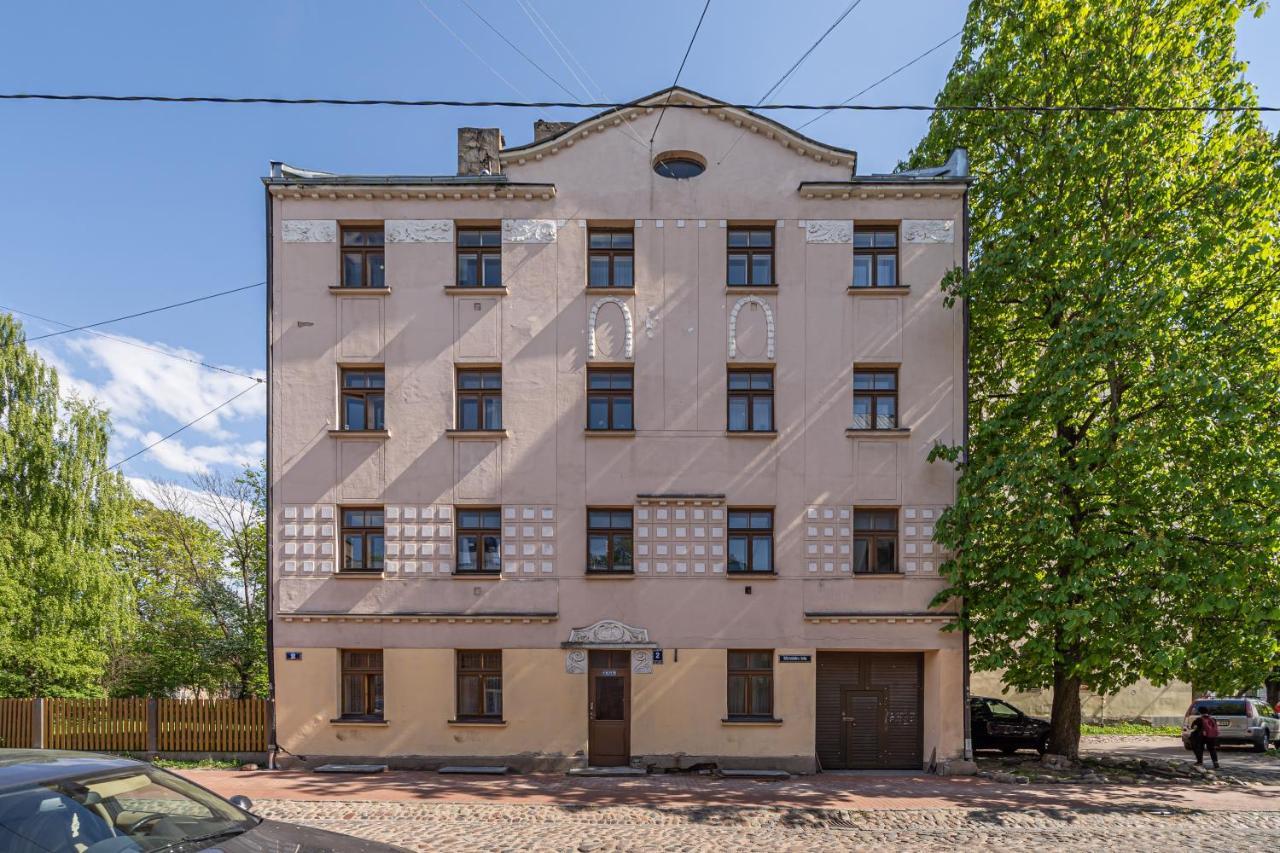 Top-floor With Courtyard View In Unesco Area, Murnieku Street * Riga