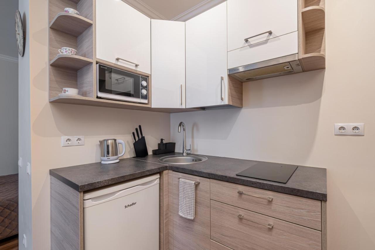Top-floor With Courtyard View In Unesco Area, Murnieku Street *