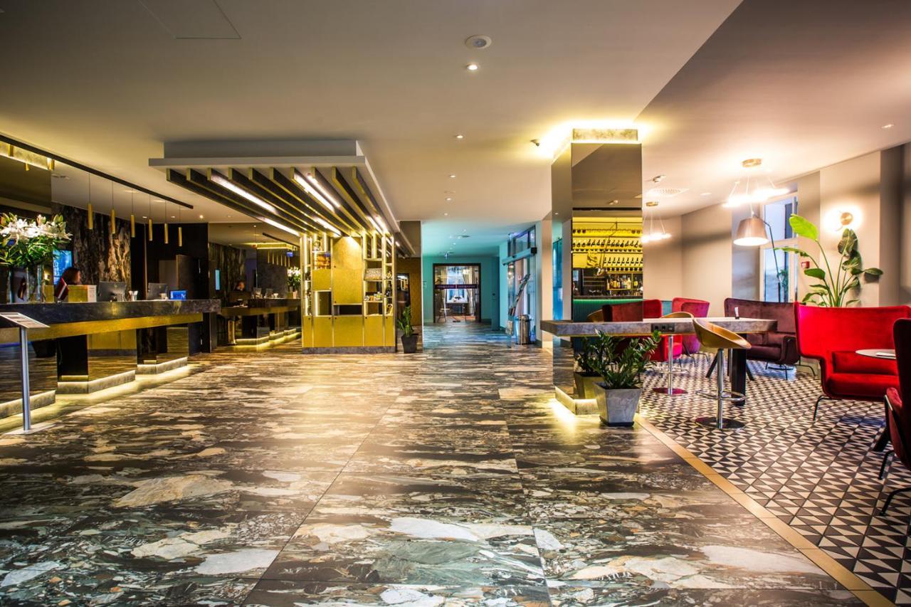 Mercure Centre Hotel 4*