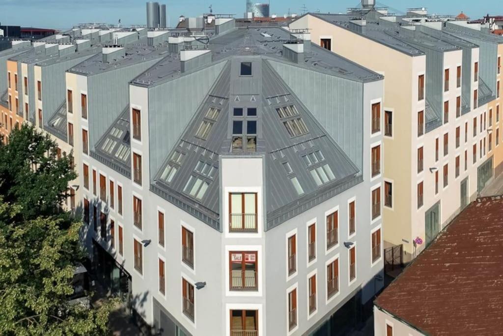 Cosy Old Town Flat In A Modern Secured Apt. Block