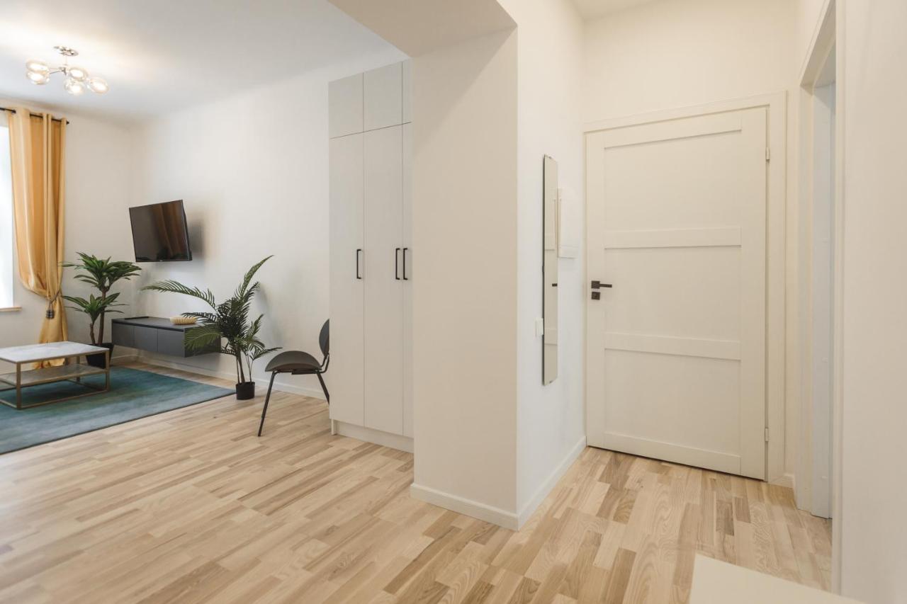 1212 With Free Parking * Riga