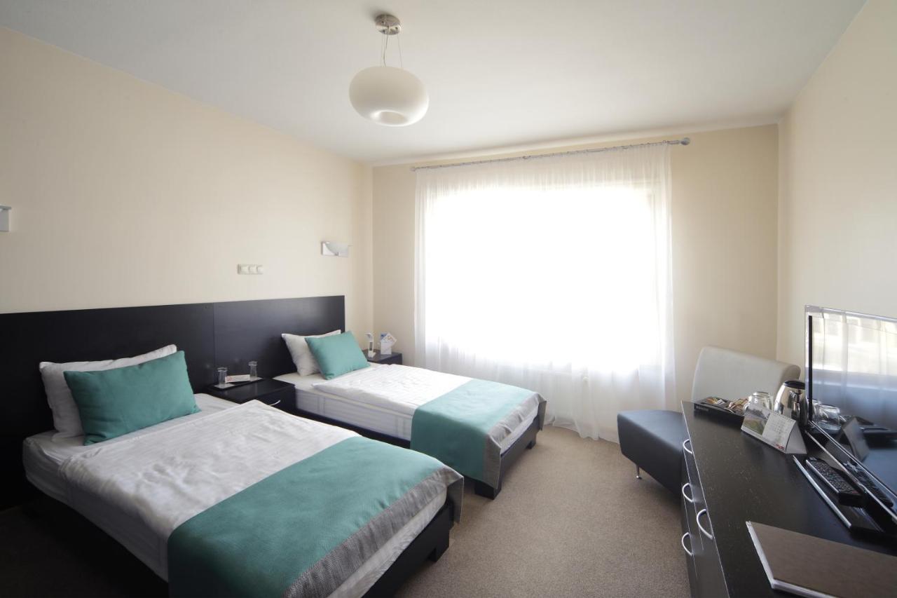 Vantis Riverside 3*