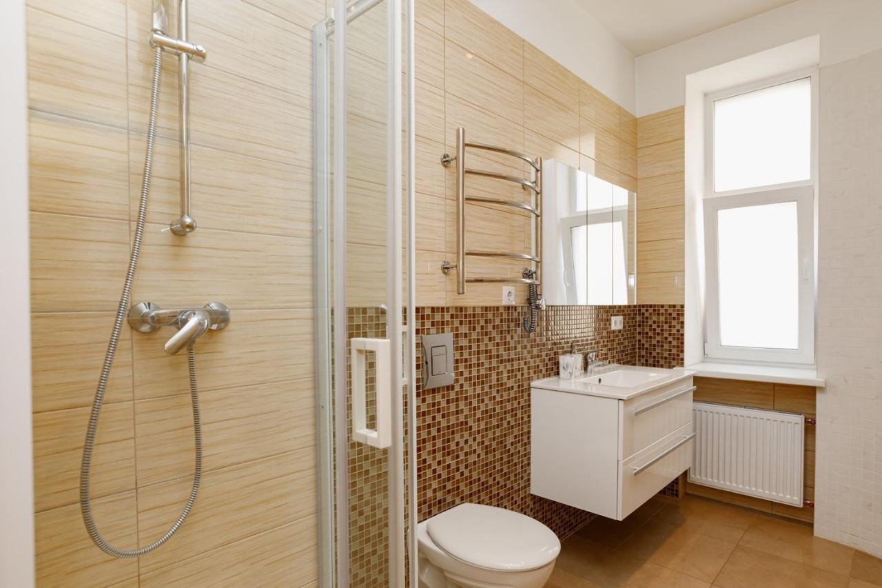Butas Modern Cozy 1br In Quiet Center Of